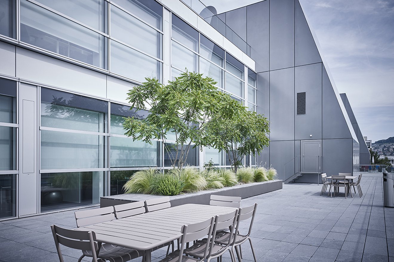 Blühende Terrassen der Kommunikation