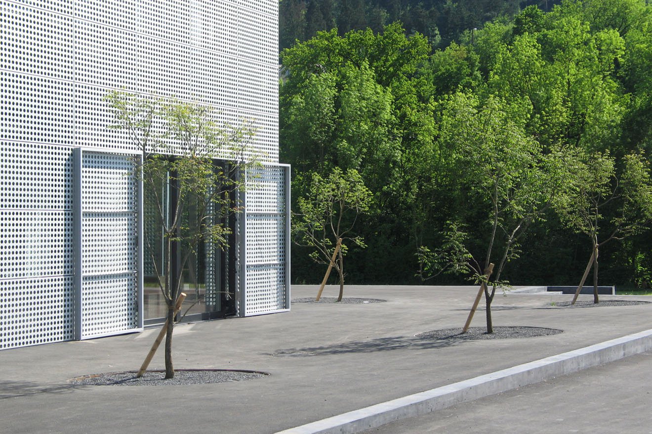 Grüne Visitenkarte in der Gewerbezone