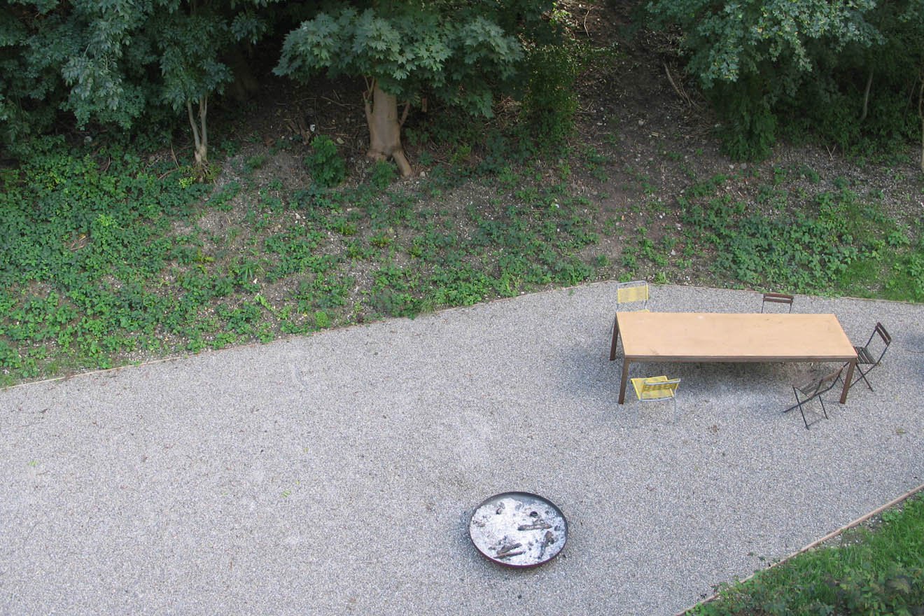 Lauschiger Ort hinter dem Bürohaus